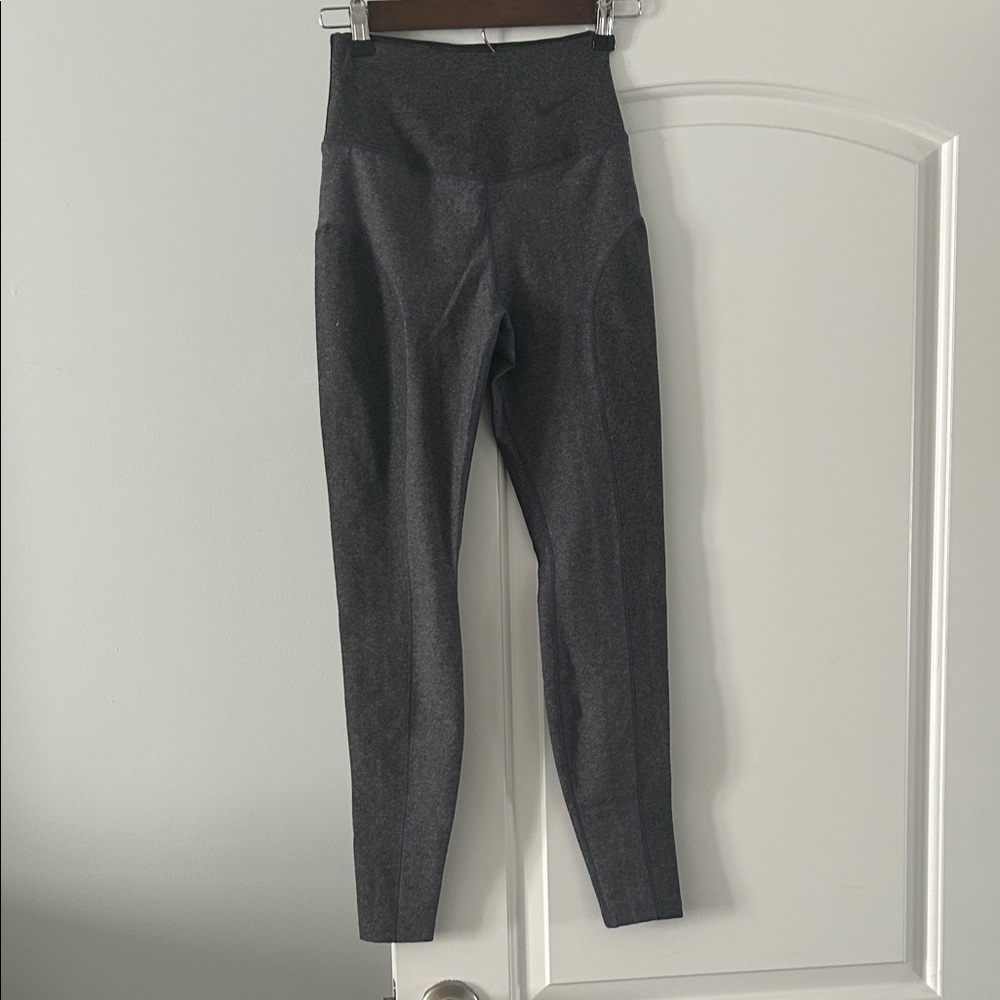 Nike Charcoal High-Waisted Leggings